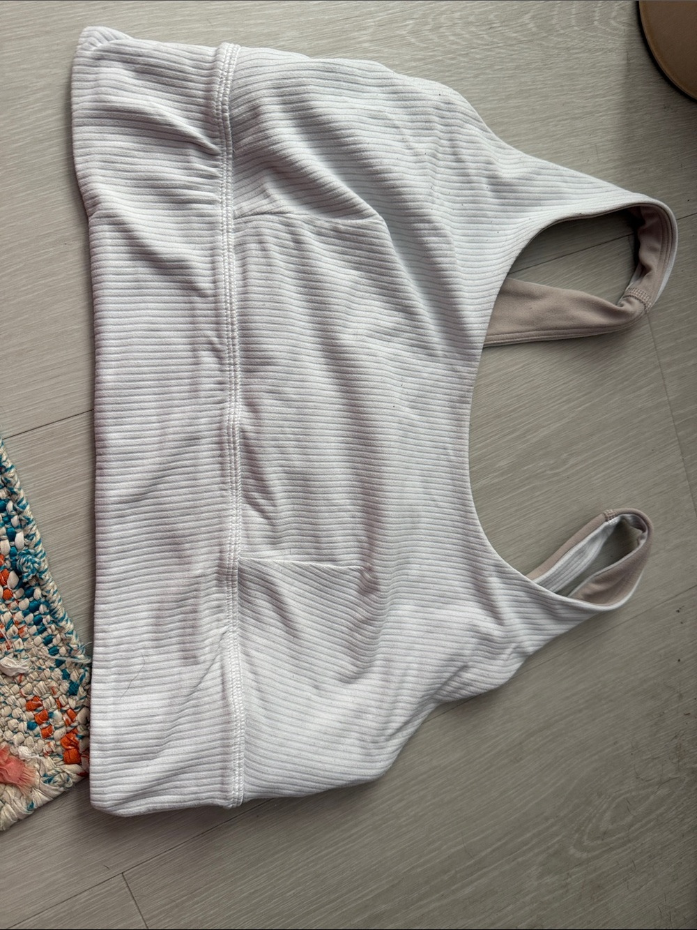 lululemon athletica Ribbed Seamless Sports Bra in white (c/d)